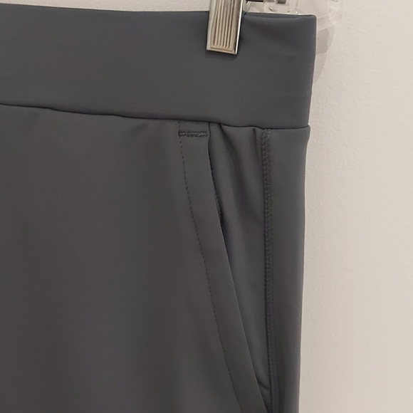 3/$20 Short - Picture 2 of 8